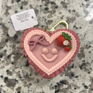 B&BW Heart Pocketbac Holder